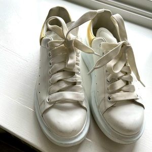 Alexander McQueen Platform Sneakers. White smooth calf leather sneaker.